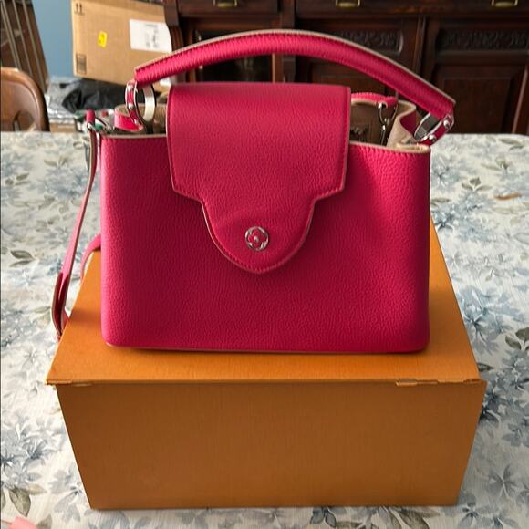 WITH BOX Louis Vuitton $7,000 Pink Capucines Must Have Bag - Picture 1 of 11